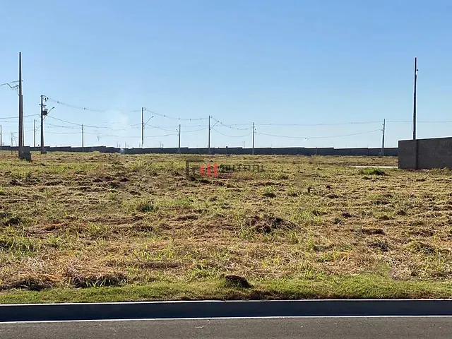 Terreno com 339m², à venda, no bairro Conjunto Habitacional Pindorama em Londrina