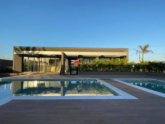Terreno com 339m², à venda, no bairro Conjunto Habitacional Pindorama em Londrina