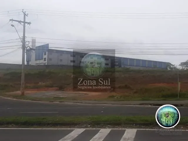 Terreno com 2208m², à venda, no bairro Cajuru do Sul em Sorocaba