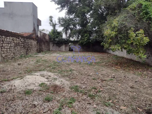 Terreno com 616m², à venda, no bairro Guaratiba em Rio de Janeiro