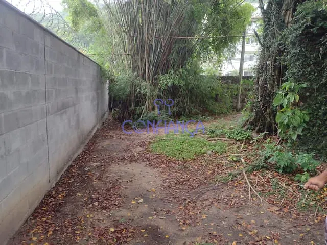 Terreno com 616m², à venda, no bairro Guaratiba em Rio de Janeiro