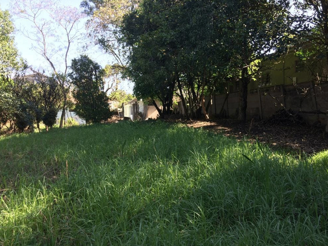 Terreno com 1082m², à venda, no bairro Cabral em Curitiba