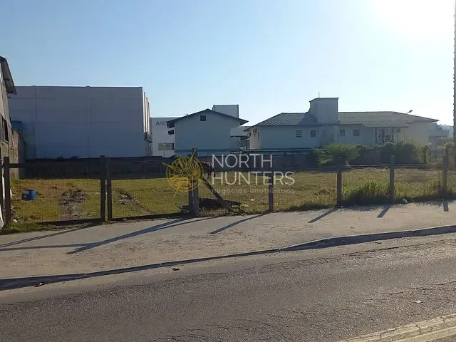 Terreno com 1225m², à venda, no bairro Vargem Grande em Florianópolis