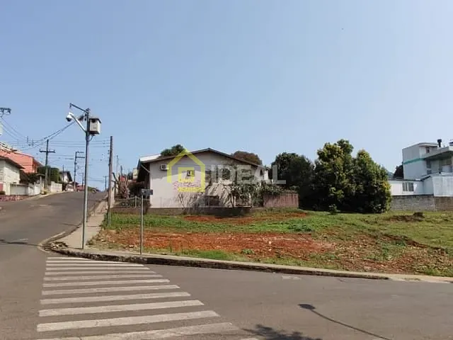 Terreno com 504m², à venda, no bairro Nazaré em Concórdia