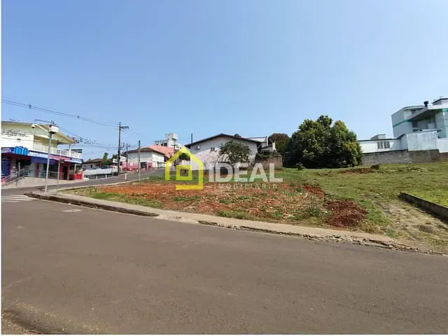 Terreno com 504m², à venda, no bairro Nazaré em Concórdia