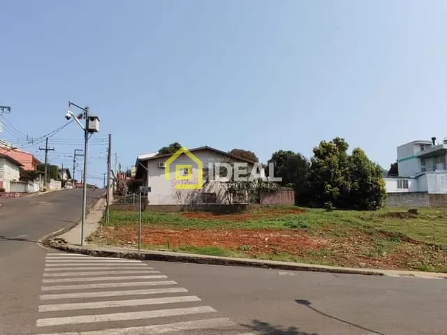 Terreno com 504m², à venda, no bairro Nazaré em Concórdia