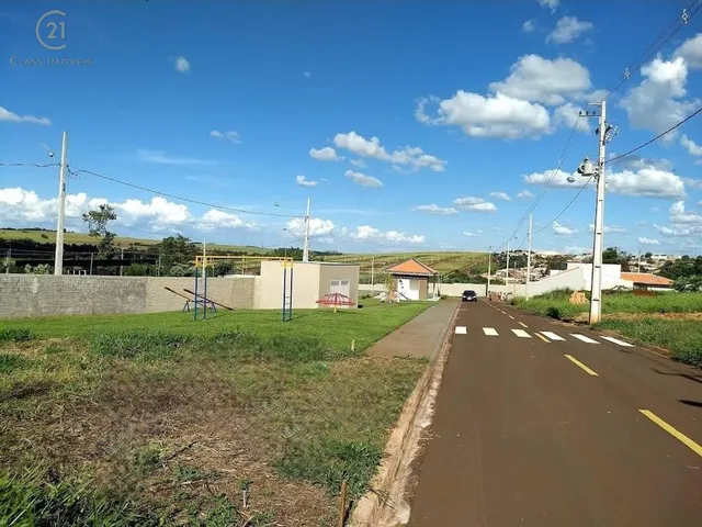 Terreno com 151m², à venda, no bairro Heimtal em Londrina