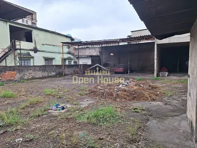 Terreno com 360m², à venda, no bairro Aterrado em Volta Redonda