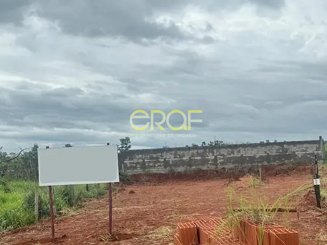 Terreno com 660m², à venda, no bairro Parque Laguna em Formosa