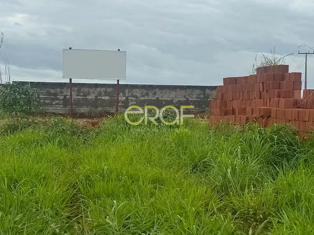Terreno com 660m², à venda, no bairro Parque Laguna em Formosa