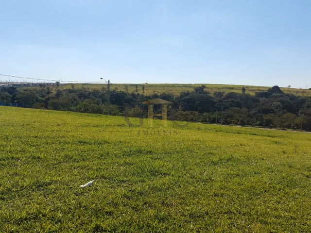 Terreno com 250m², à venda, no bairro Casa Blanca em Salto de Pirapora