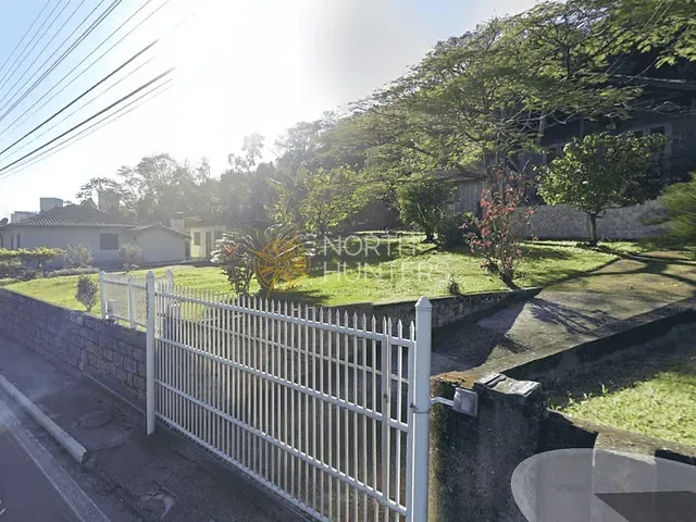 Terreno com 4762m², à venda, no bairro Jurerê em Florianópolis