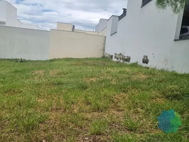 Terreno com 175m², à venda, no bairro Loteamento Terras de São Pedro e São Paulo em Salto