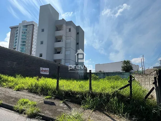 Terreno com 389m², à venda, no bairro Residencial Portal da Mantiqueira em Taubaté