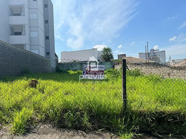 Terreno com 389m², à venda, no bairro Residencial Portal da Mantiqueira em Taubaté