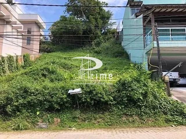 Terreno com 360m², à venda, no bairro Camboinhas em Niterói