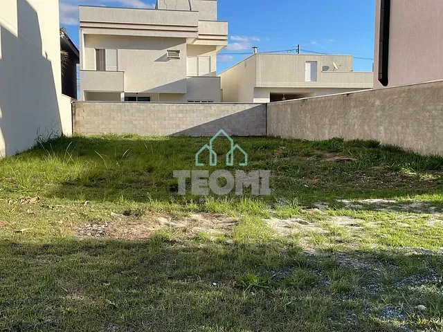 Terreno com 251m², à venda, no bairro Bairro dos Guedes em Tremembé