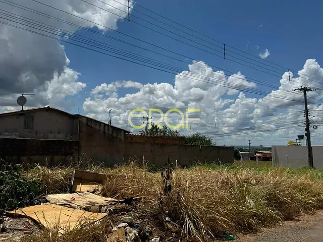 Terreno com 360m², à venda, no bairro Jardim Oliveira em Formosa