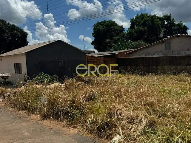 Terreno com 360m², à venda, no bairro Jardim Oliveira em Formosa