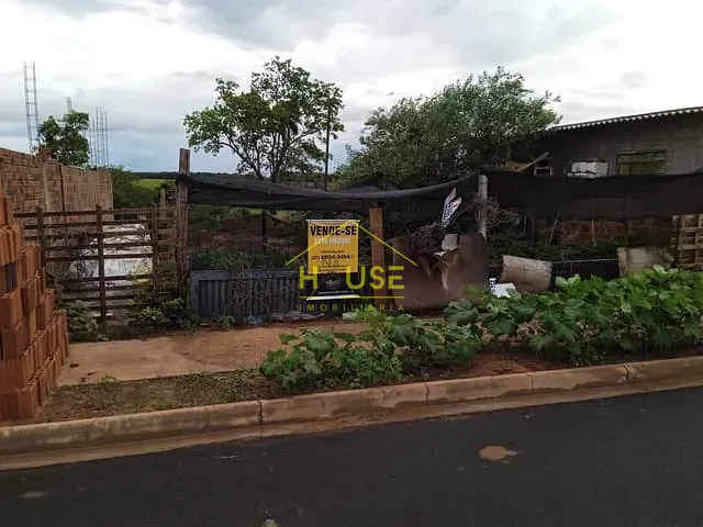 Terreno com 200m², à venda, no bairro Parque Residencial Figueira em Votuporanga