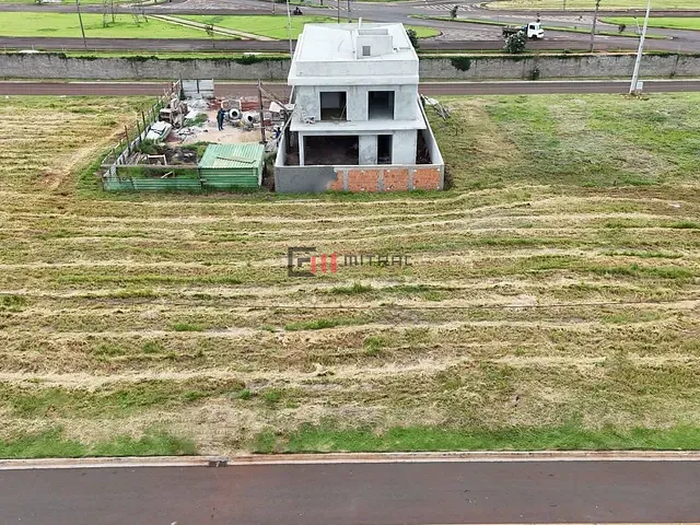 Terreno com 312m², à venda, no bairro Conjunto Habitacional Pindorama em Londrina