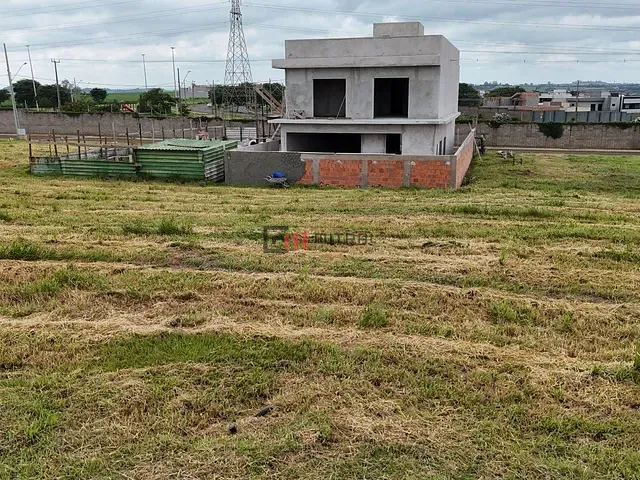 Terreno com 312m², à venda, no bairro Conjunto Habitacional Pindorama em Londrina