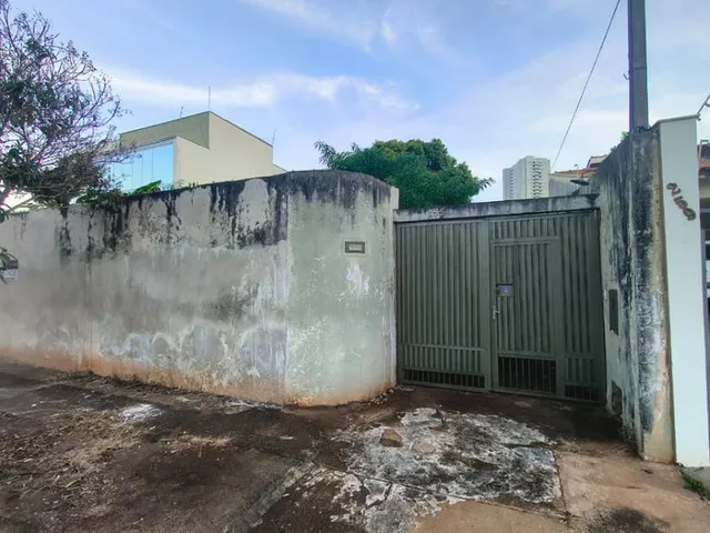 Terreno com 288m², à venda, no bairro Universitário em Londrina
