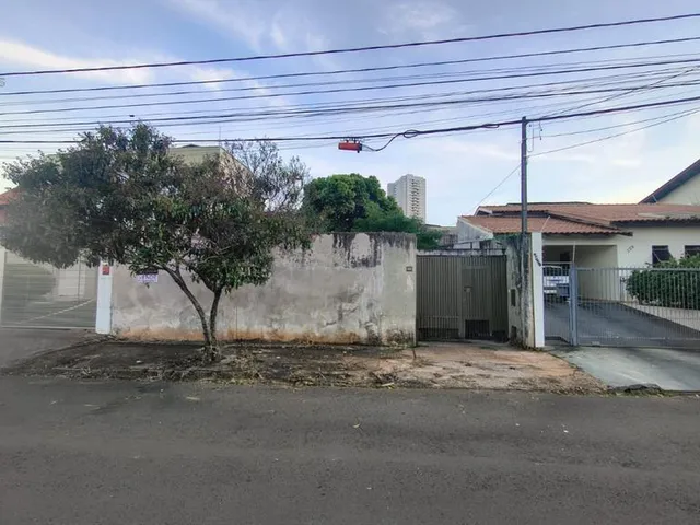 Terreno com 288m², à venda, no bairro Universitário em Londrina