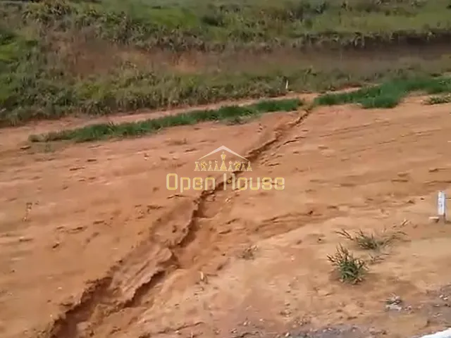 Terreno com 300m², à venda, no bairro Califórnia da Barra em Barra do Piraí