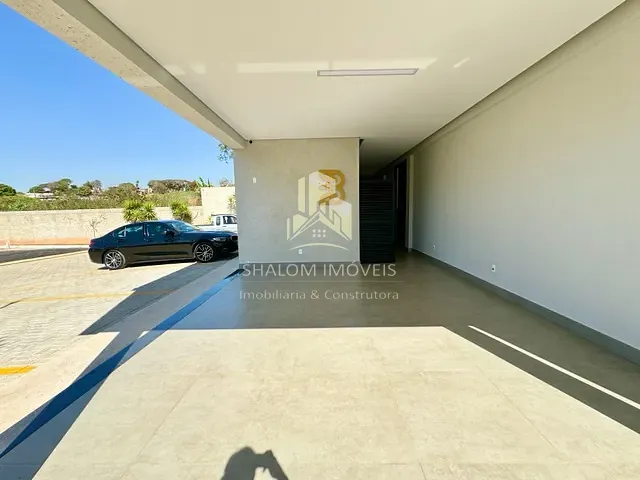 Terreno com 667m², à venda, no bairro Nacional em Contagem