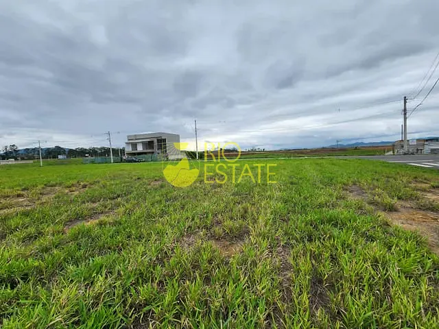 Terreno com 250m², à venda, no bairro Colinas de Porto Real em Porto Real