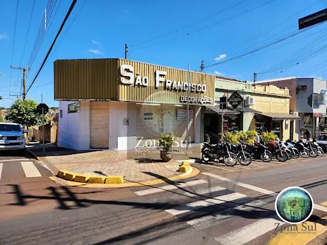 Terreno com 440m², à venda, no bairro Centro em Santa Cruz do Rio Pardo