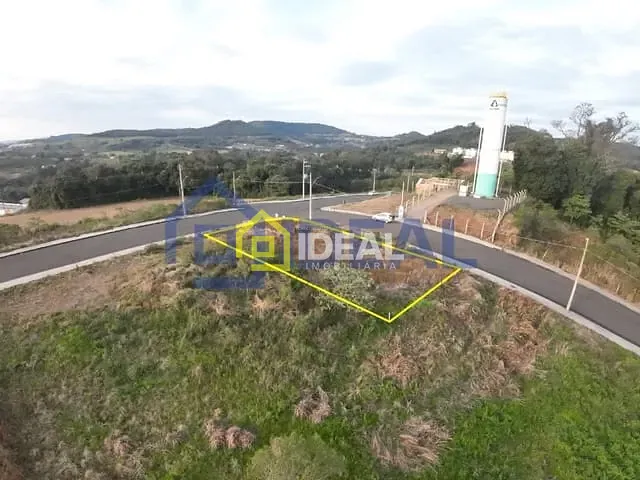 Terreno com 512m², à venda, no bairro São Cristóvão em Concórdia