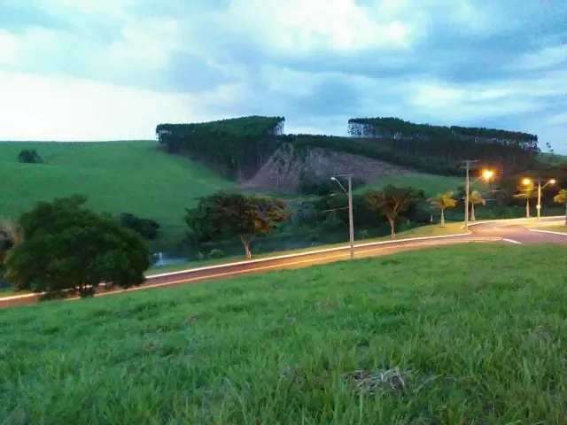 Terreno com 1050m², à venda, no bairro Rio Claro em Paraibuna