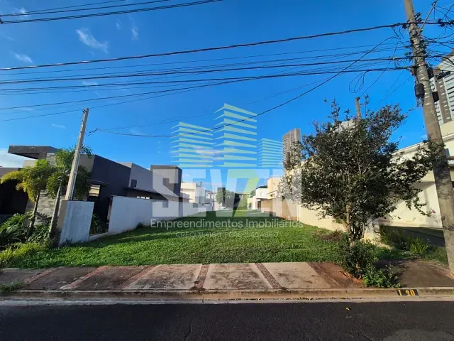 Terreno com 360m², à venda, no bairro Residencial Villaggio III em Bauru