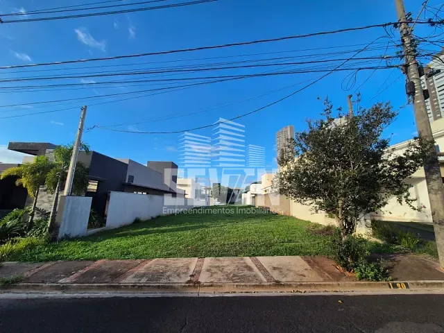 Terreno com 360m², à venda, no bairro Residencial Villaggio III em Bauru