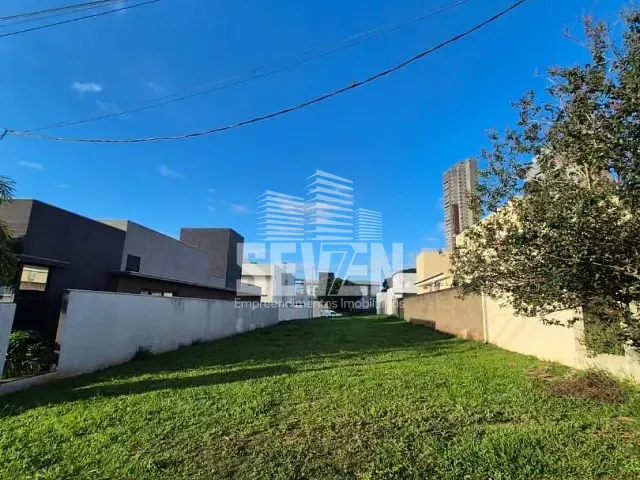 Terreno com 360m², à venda, no bairro Residencial Villaggio III em Bauru