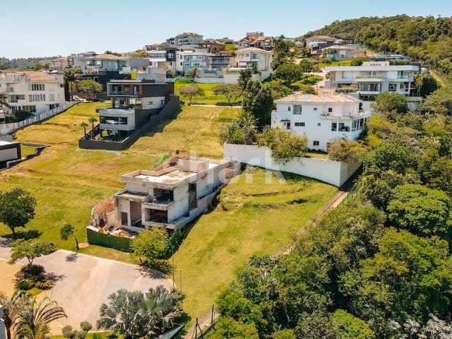 Terreno com 646m², à venda, no bairro Alphaville em Santana de Parnaíba