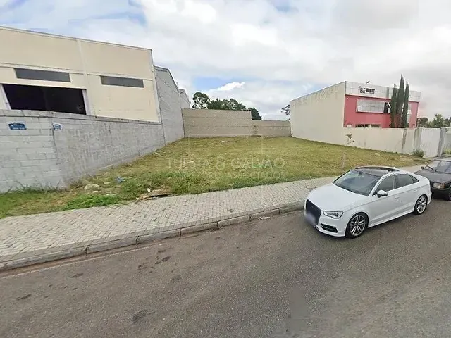 Terreno com 600m², à venda, no bairro Neoville em Curitiba