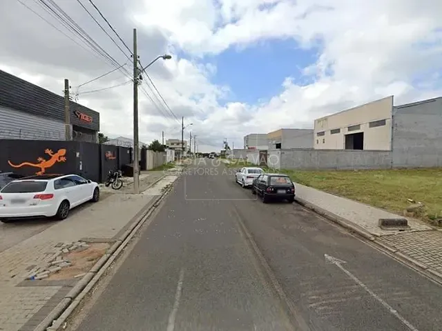 Terreno com 600m², à venda, no bairro Neoville em Curitiba