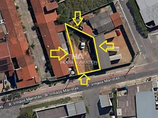 Terreno com 396m², à venda, no bairro Residencial Village Garavelo em Aparecida de Goiânia