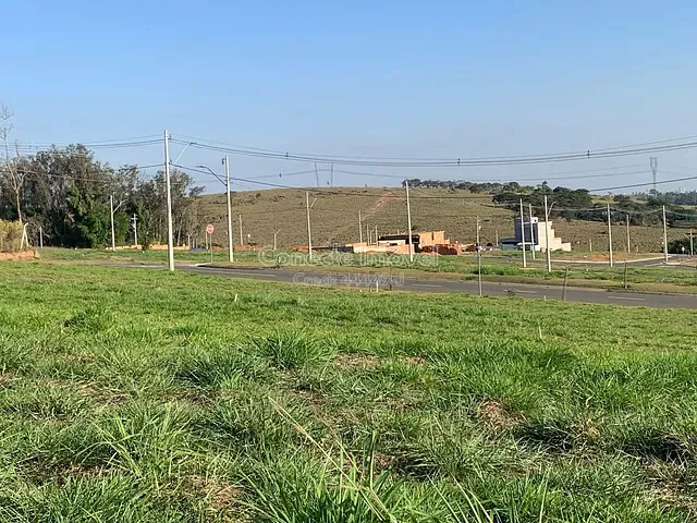 Terreno com 264m², à venda, no bairro Colinas do Castelo em Jaguariúna