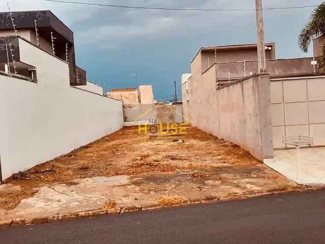 Terreno com 189m², à venda, no bairro Pozzobon em Votuporanga