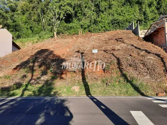 Terreno com 480m², à venda, no bairro Centro em Capinzal