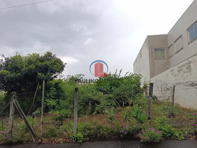 Terreno com 333m², à venda, no bairro Parque Nova Carioba em Americana