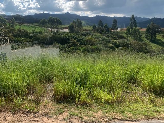 Terreno com 200m², à venda, no bairro Loteamento Sierra em Extrema