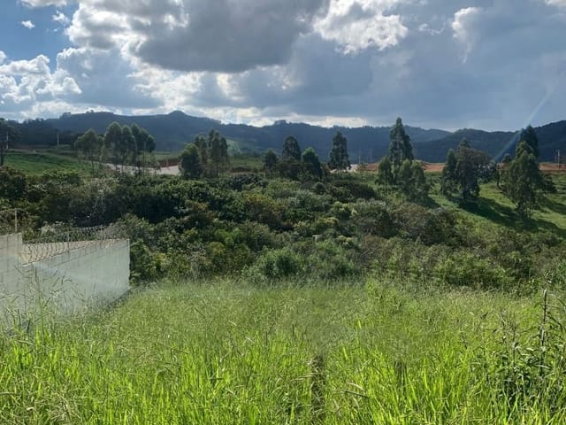 Terreno com 200m², à venda, no bairro Loteamento Sierra em Extrema