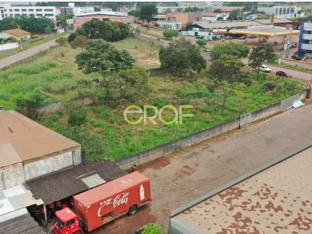 Terreno com 1854m², à venda, no bairro Centro em Formosa