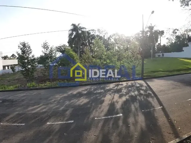Terreno com 525m², à venda, no bairro Parque de Exposições em Concórdia