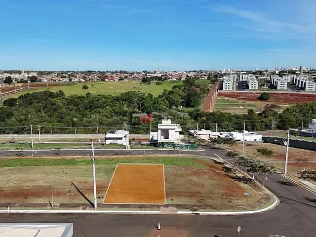 Terreno com 254m², à venda, no bairro Gleba Simon Frazer em Londrina